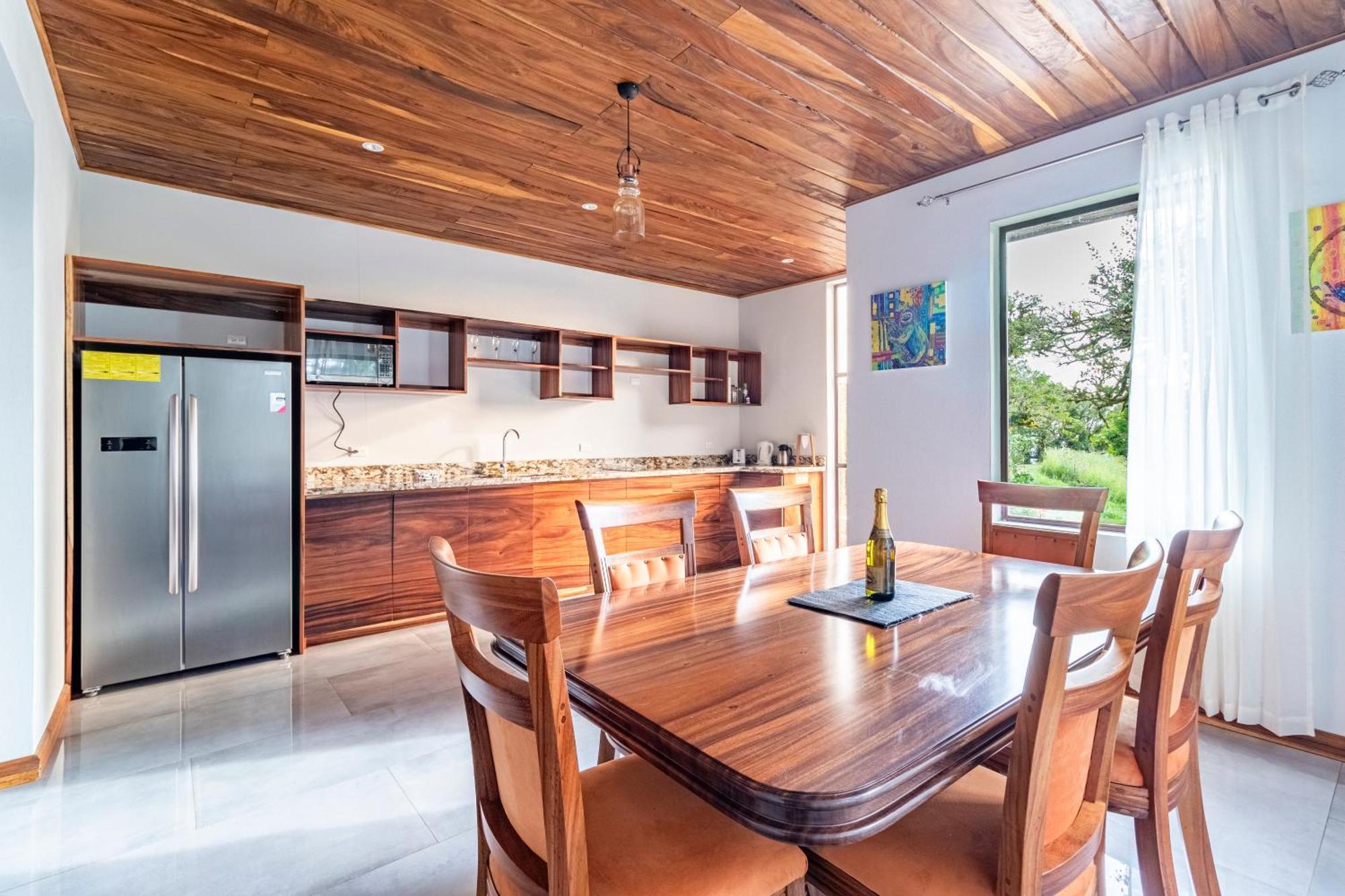 Cougar Monteverde Ngoại thất bức ảnh